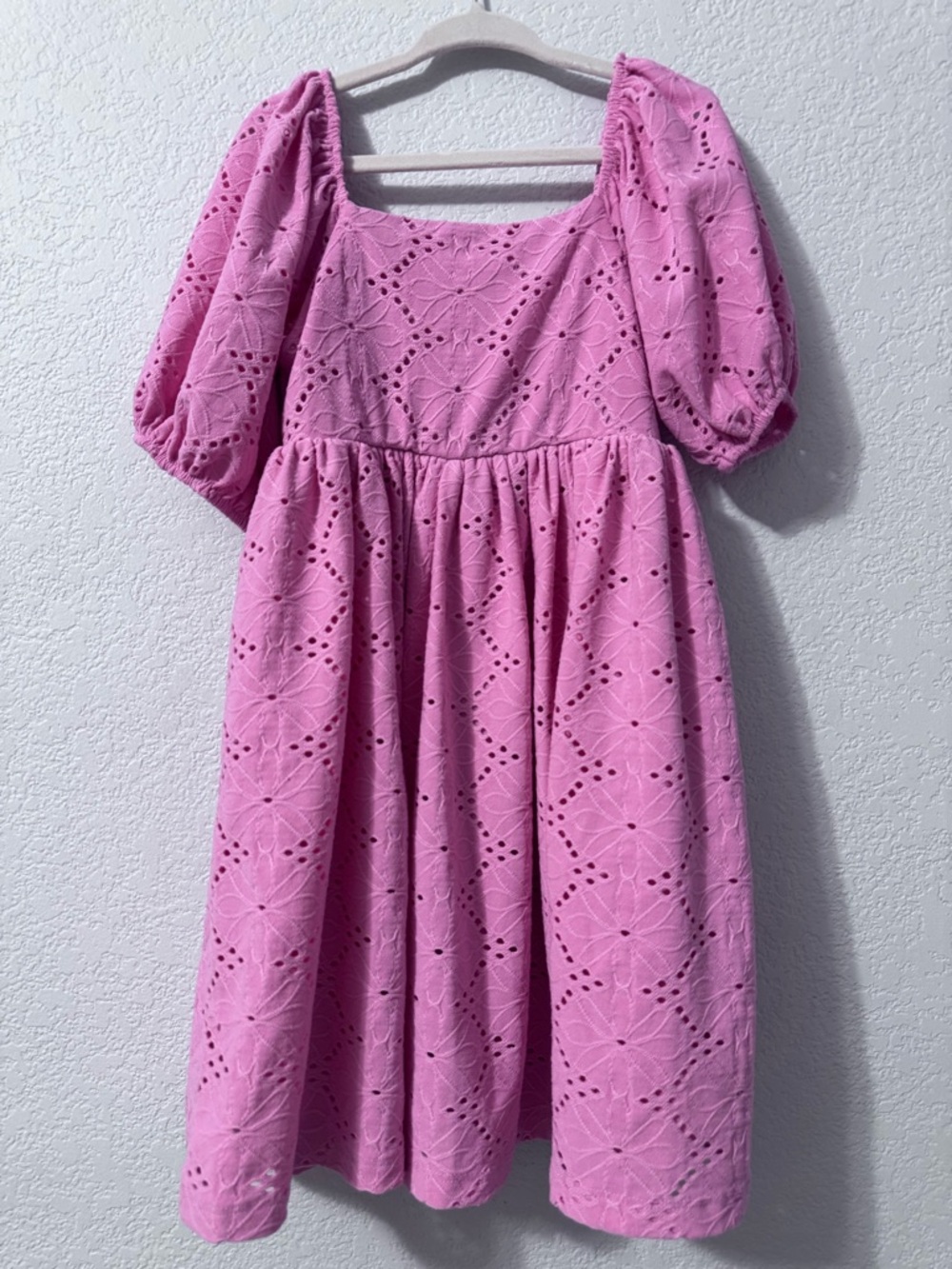 Tahari Girls Pink Eyelet Dress – Size 6 - Picture 9 of 10
